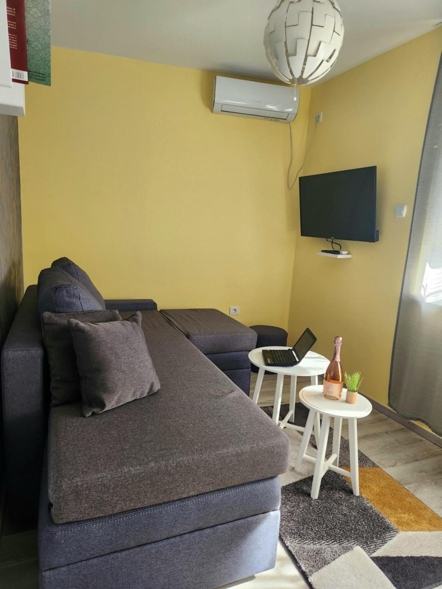 Live & Sleep Apartment Novi Sad Luaran gambar